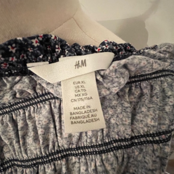 Peplum floral top - Picture 3 of 3